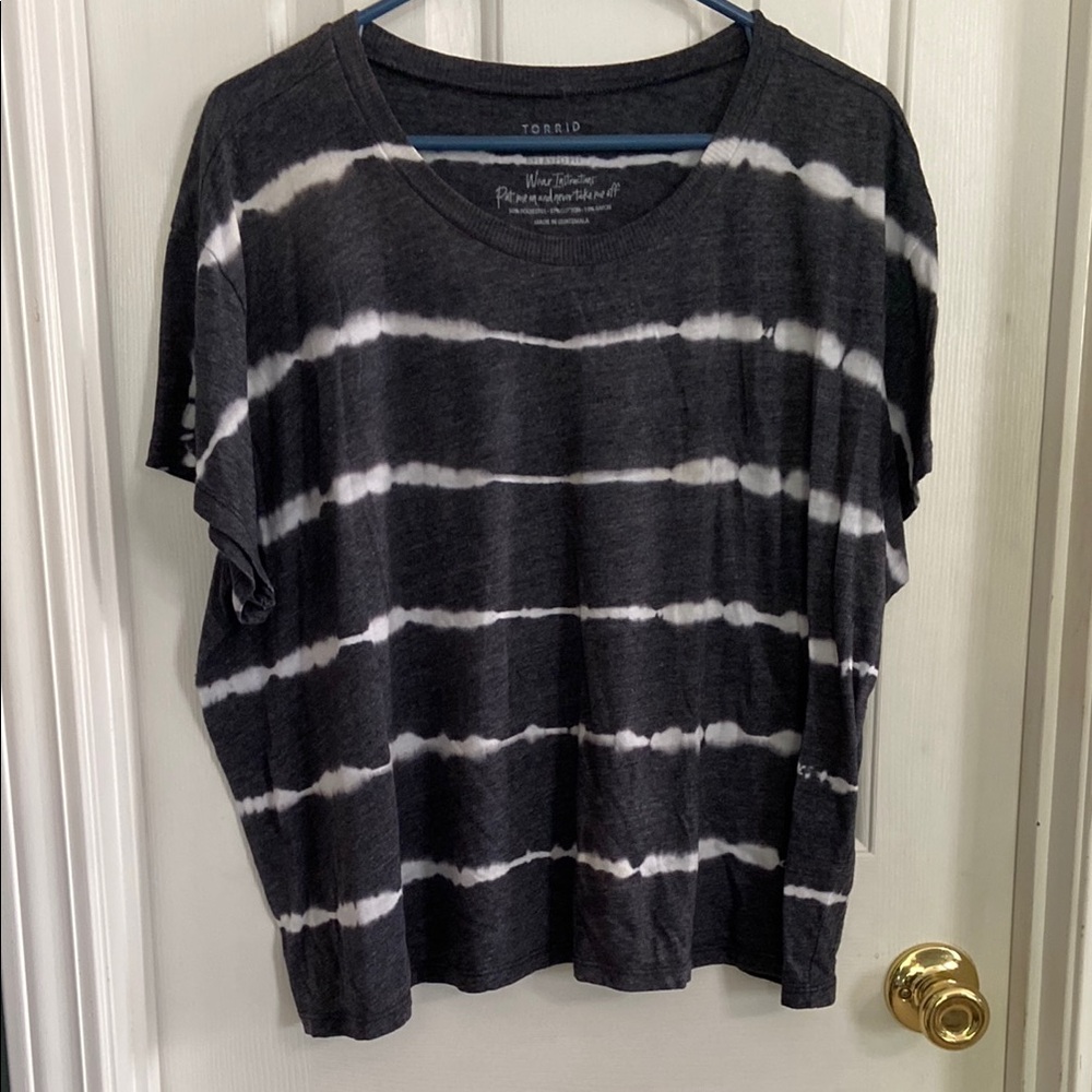 Torrid Black Tie-Dye Women's Cropped Top size 3